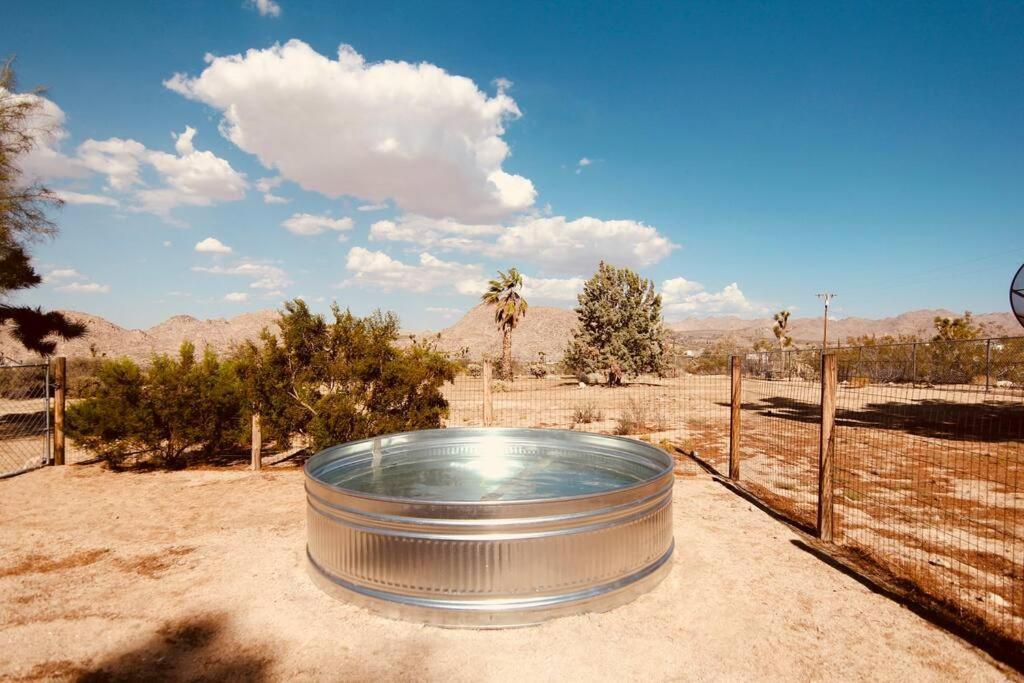 Joshua Tree'S Highland Hideaway Compound Villa Exterior photo
